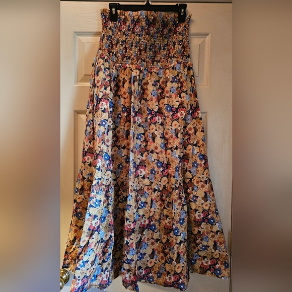 Jw Style Dresses & Skirts - Smocked Waist Floral Maxi Dress Blue & Tan